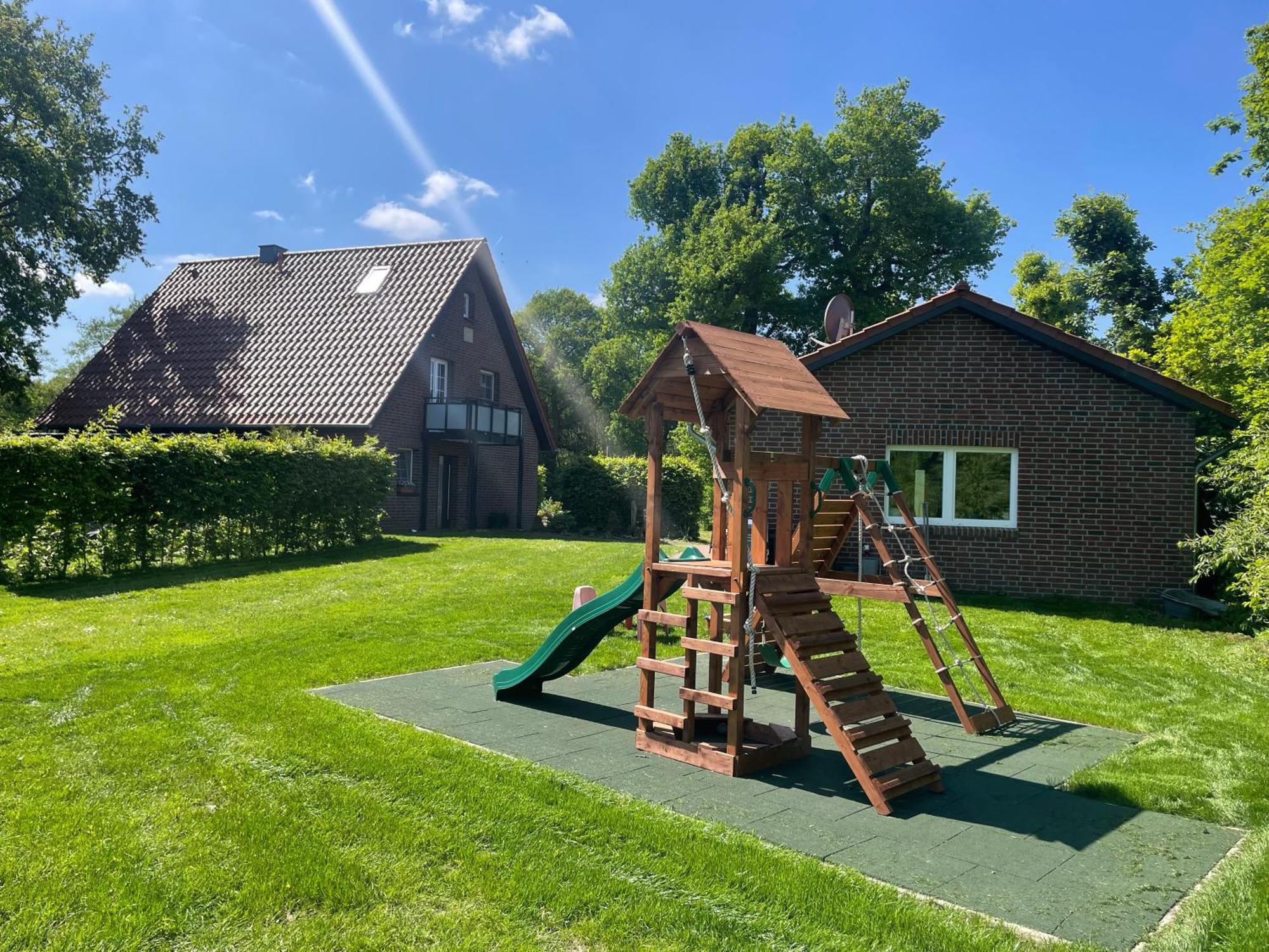 Ferienhaus Jahn Barssel  ภายนอก รูปภาพ